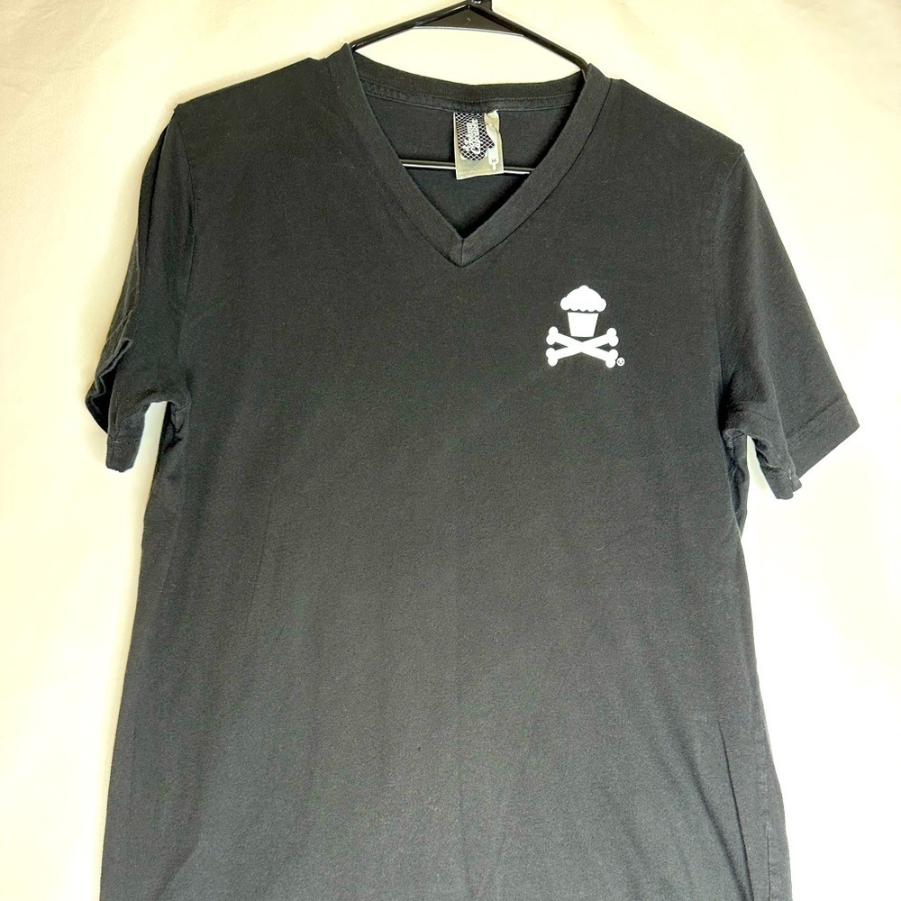 Johnny Cupcakes T-shirt